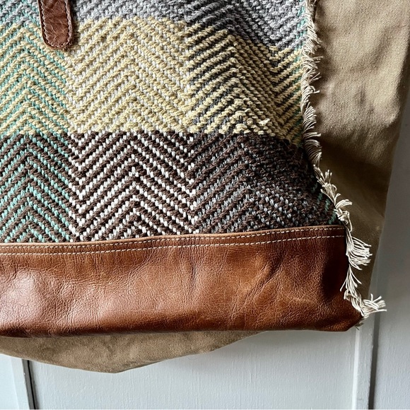 Myra Herringbone Weekender Canvas Bag with Leather Straps - Picture 3 of 10